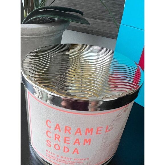 BBW CARAMEL CREAM SODA Candle Bath And Body Works - Picture 2 of 4